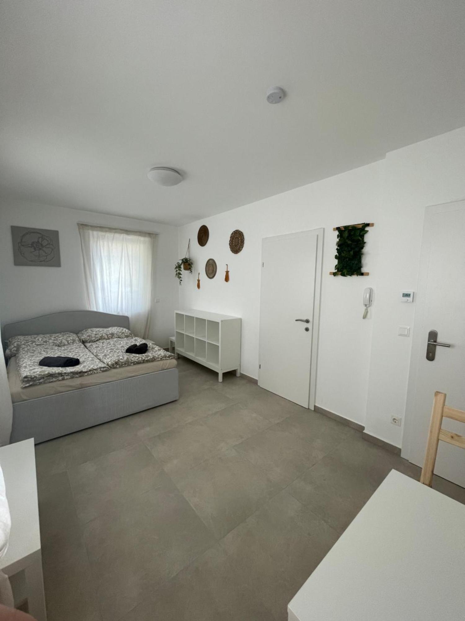 Langenzersdorf Apartment Buitenkant foto