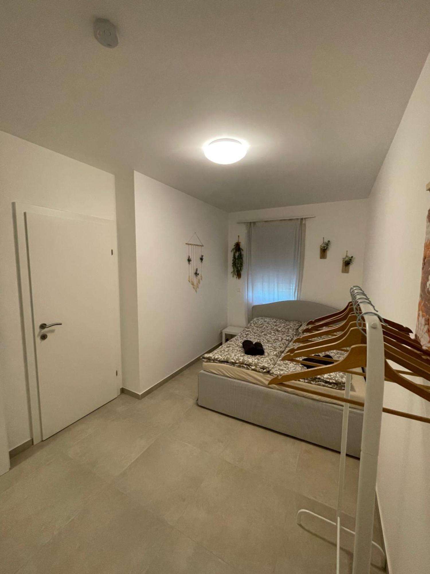 Langenzersdorf Apartment Buitenkant foto