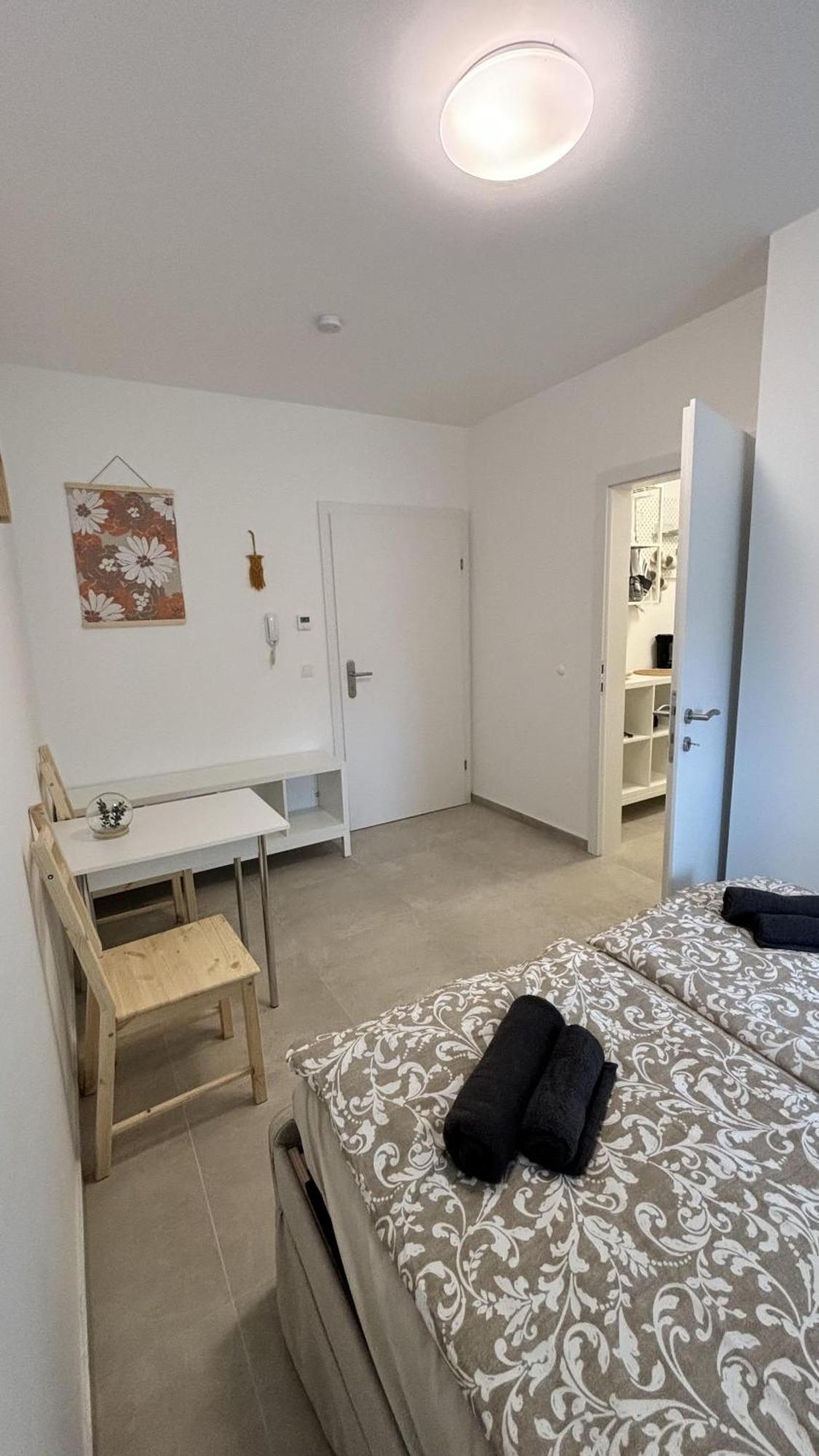 Langenzersdorf Apartment Buitenkant foto