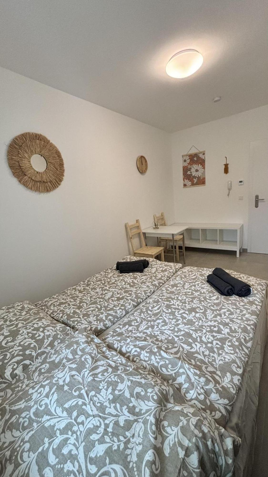 Langenzersdorf Apartment Buitenkant foto