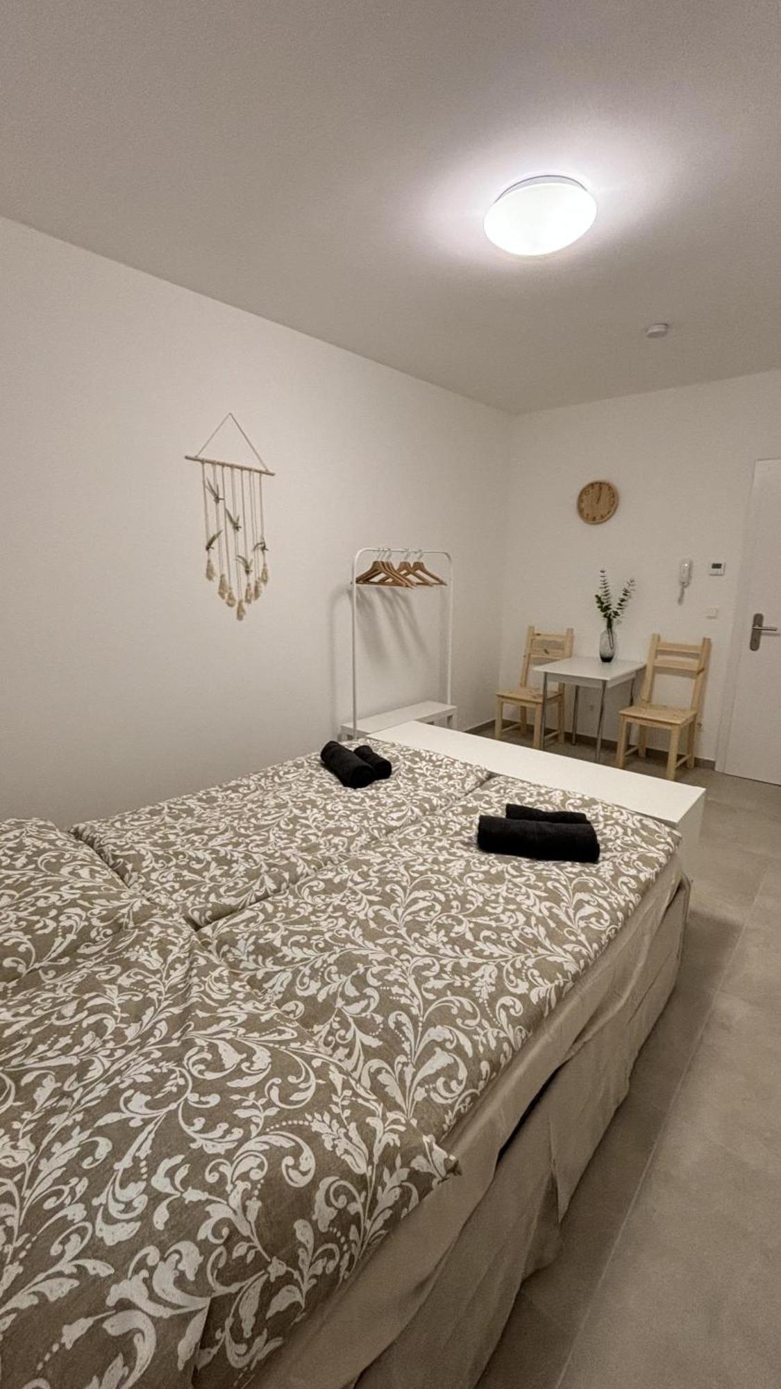 Langenzersdorf Apartment Buitenkant foto